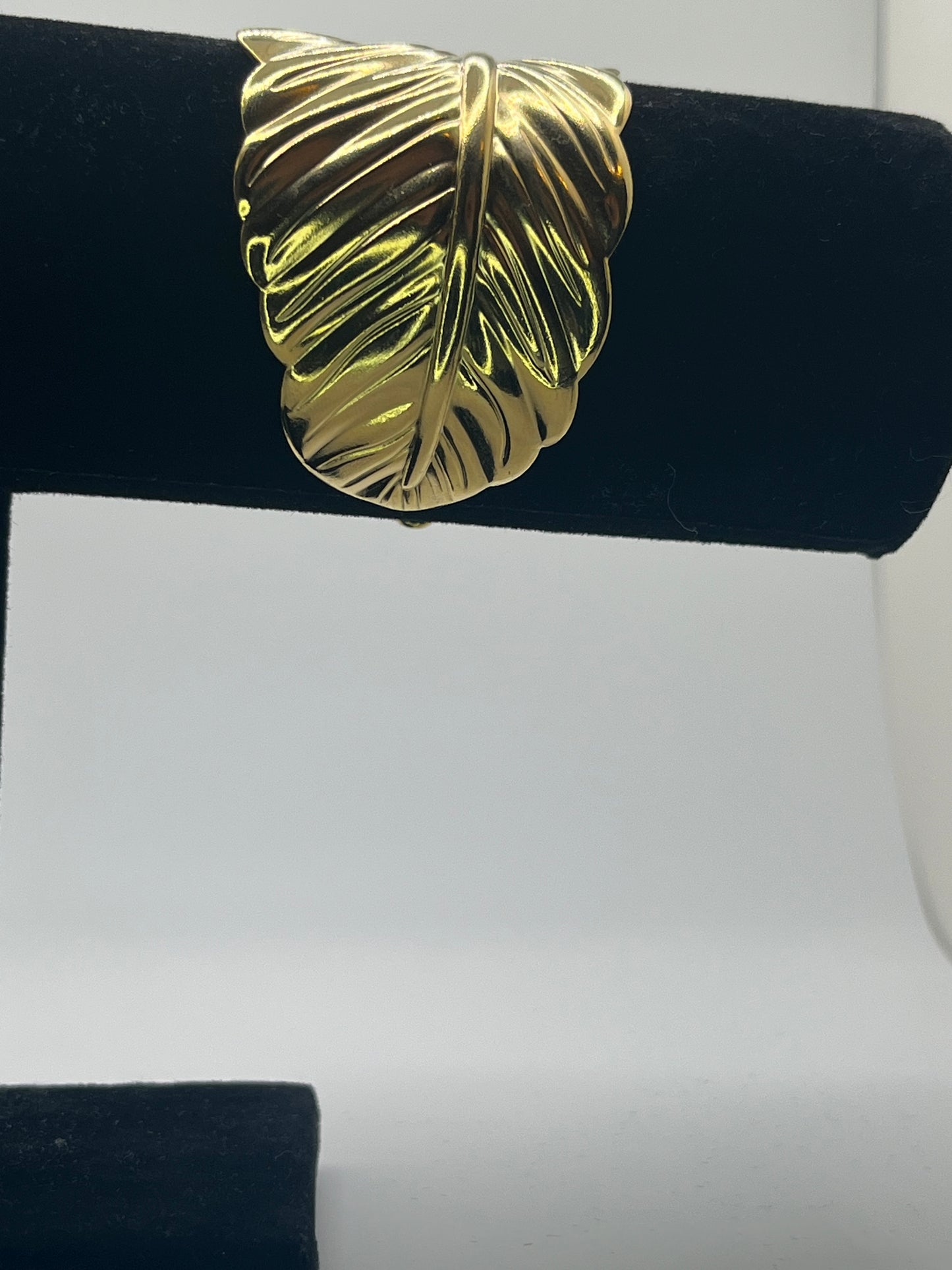 Stainless Steel Gold Tone Leaf Design Bracelet