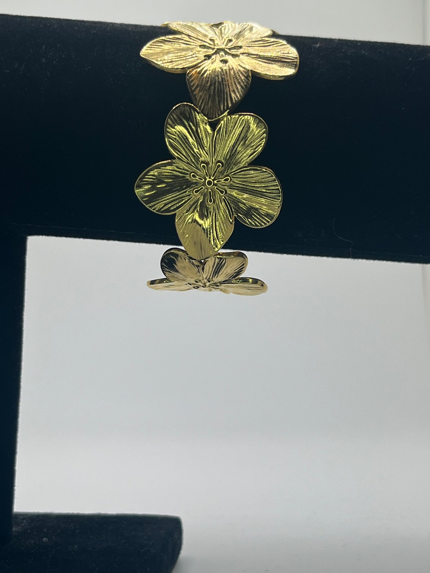 Stainless Steel Gold Tone Flower Design Bracelet