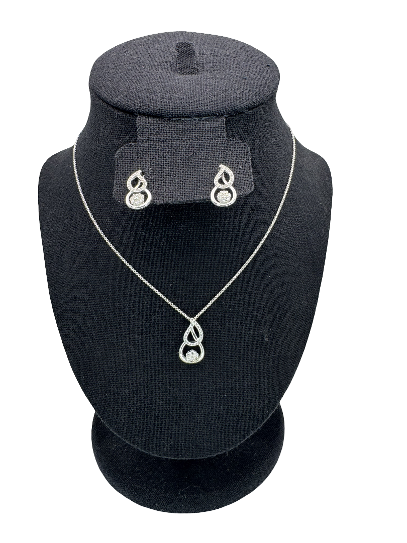 Elegant Teardrop Jewelry Set